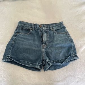 American eagle mom jean shorts